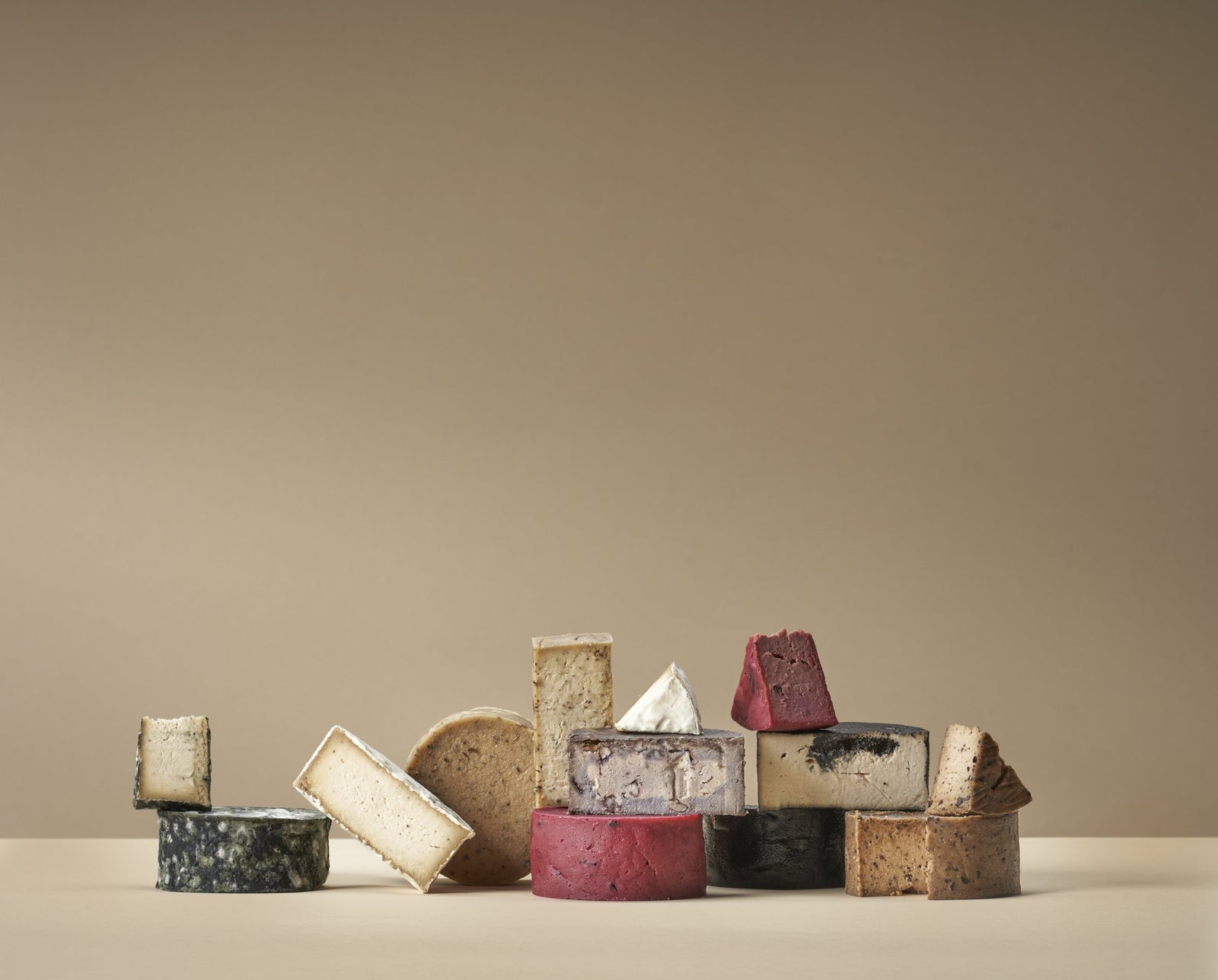 I fermentati vegetali Formyna: forme, croste e tagli diversi, fianco a fianco